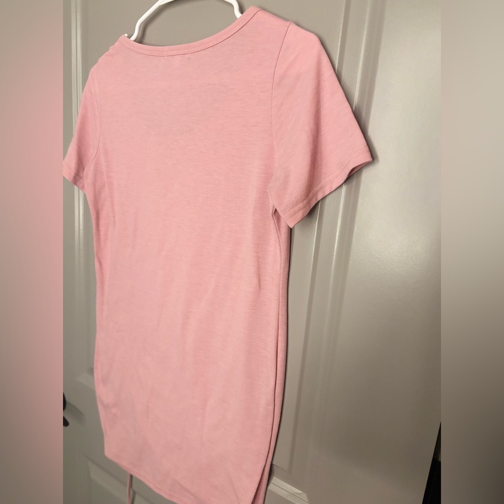 Pink Ruched Maternity Scoop Neck Tee - Picture 6 of 7